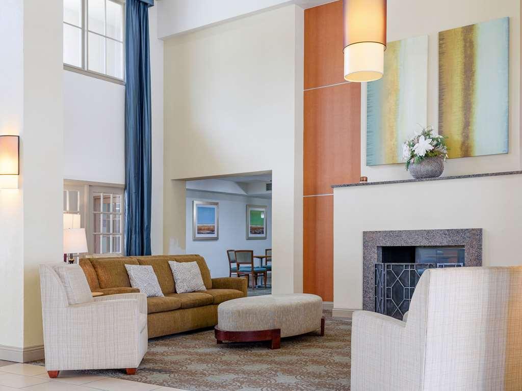 Comfort Suites Baton Rouge South I-10 Interior photo